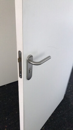 Plaatstalen HPL deuren en kozijnen - Foto 7