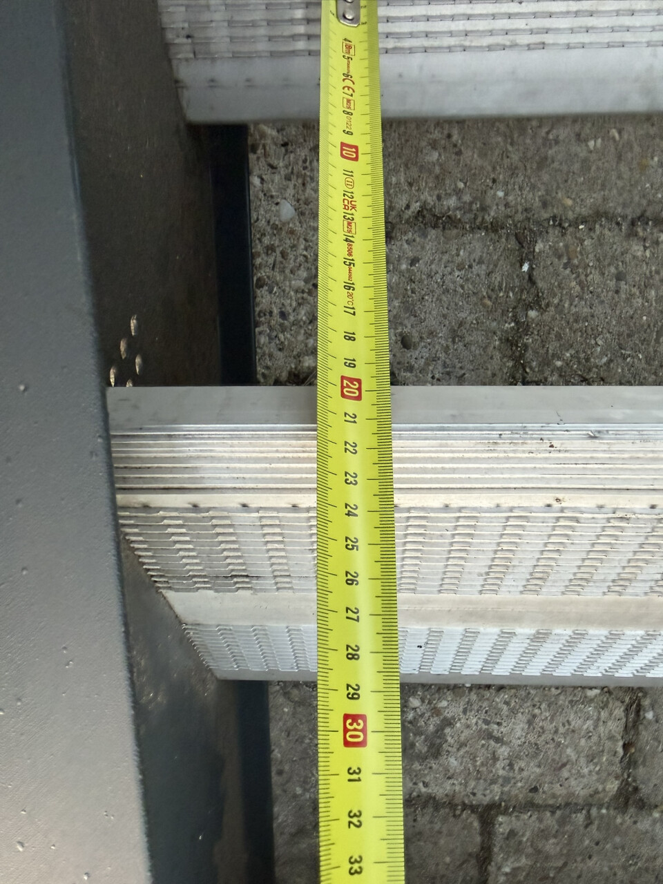 2 stuks SAPA aluminium steektrap 250 cm | dubbele leuning - Foto 12