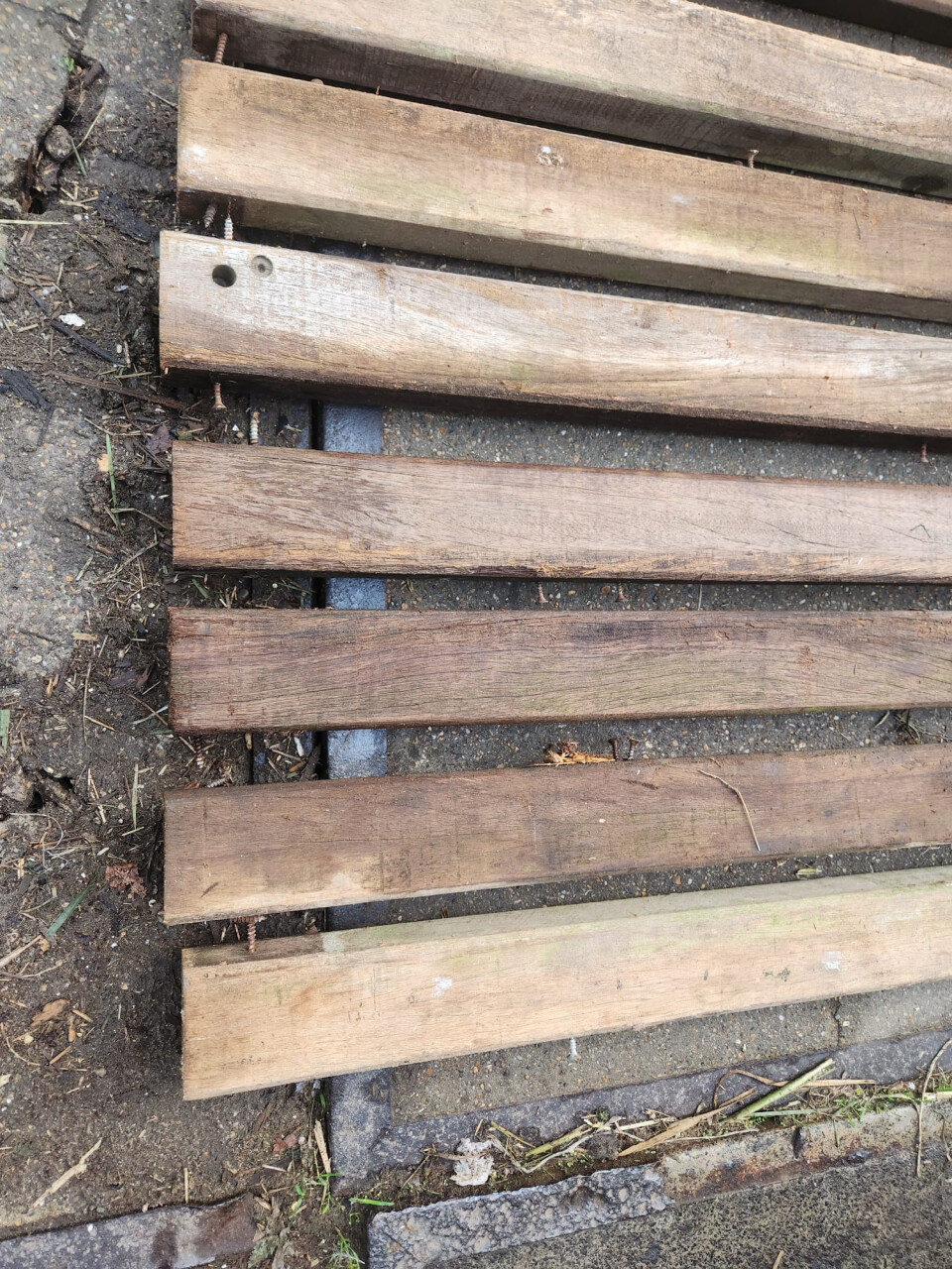 Hardhouten balken met schroeven - Foto 4